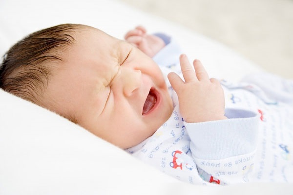 Giúp bố mẹ dễ dàng nhận biết dấu hiệu viêm mũi ở trẻ sơ sinh